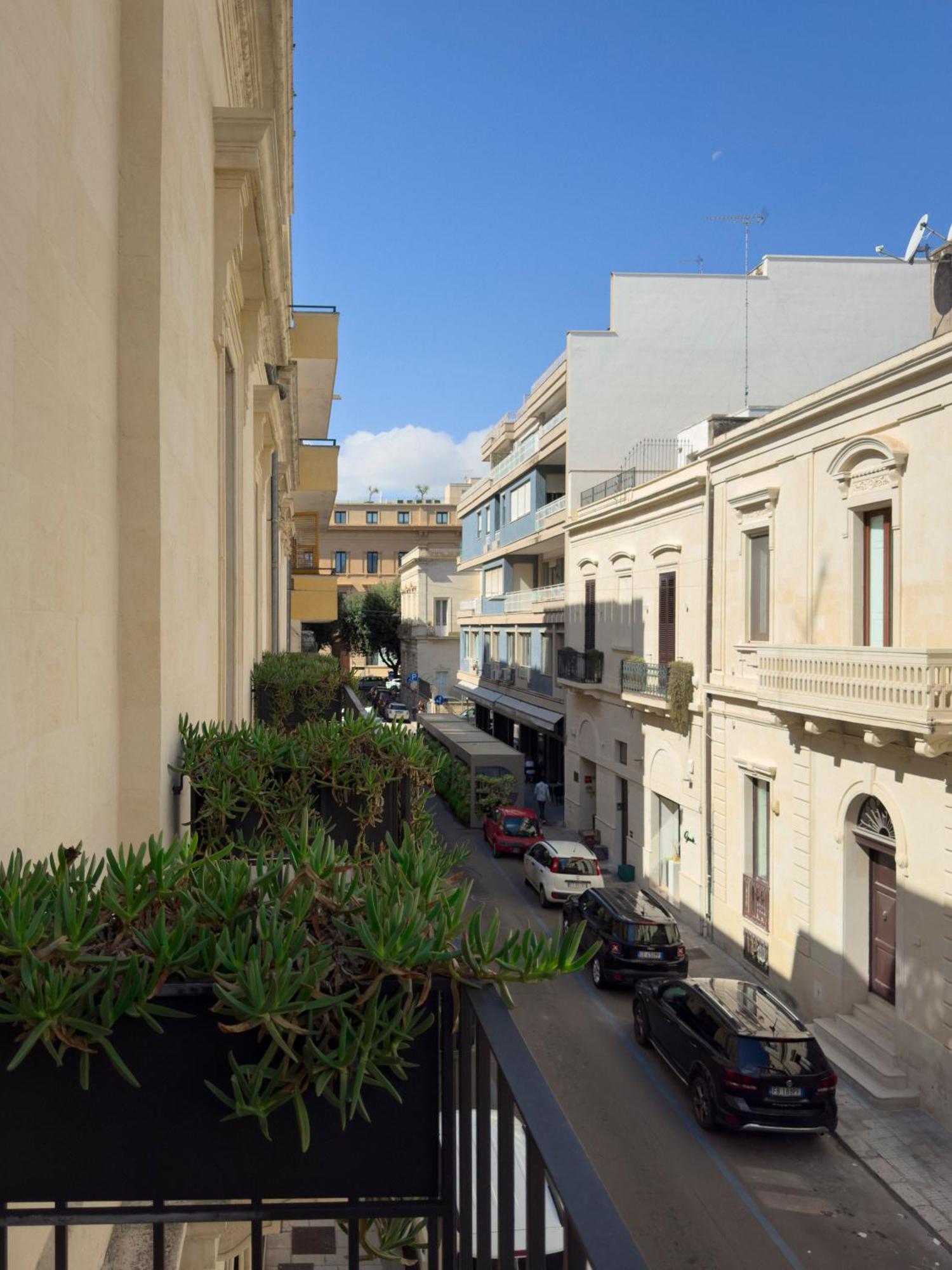 Casa 300Mila Hotell Lecce Exteriör bild